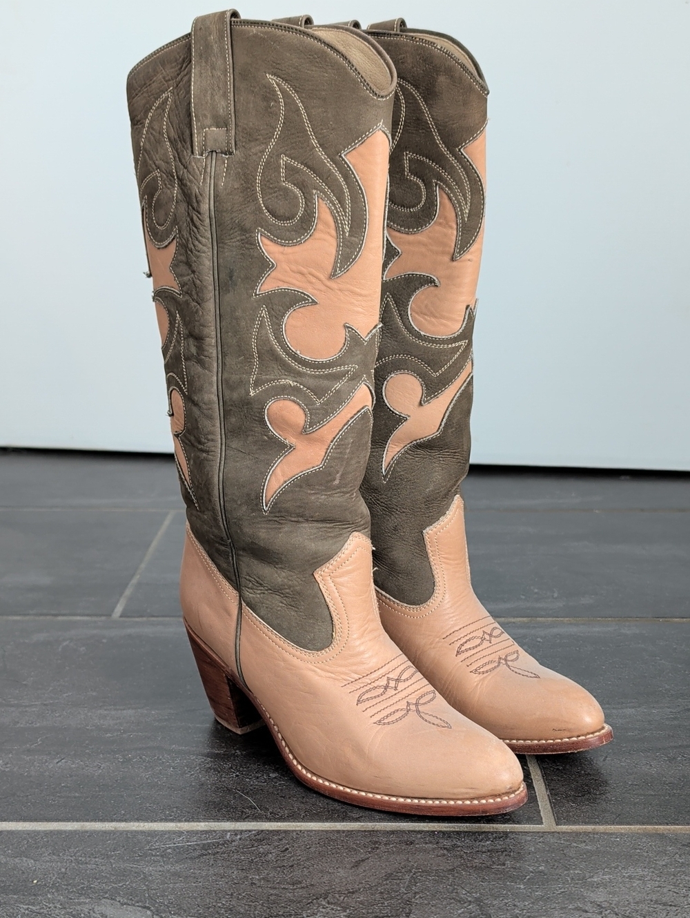 Vintage Sasson Tall Western Cowboy Boots Size 9B